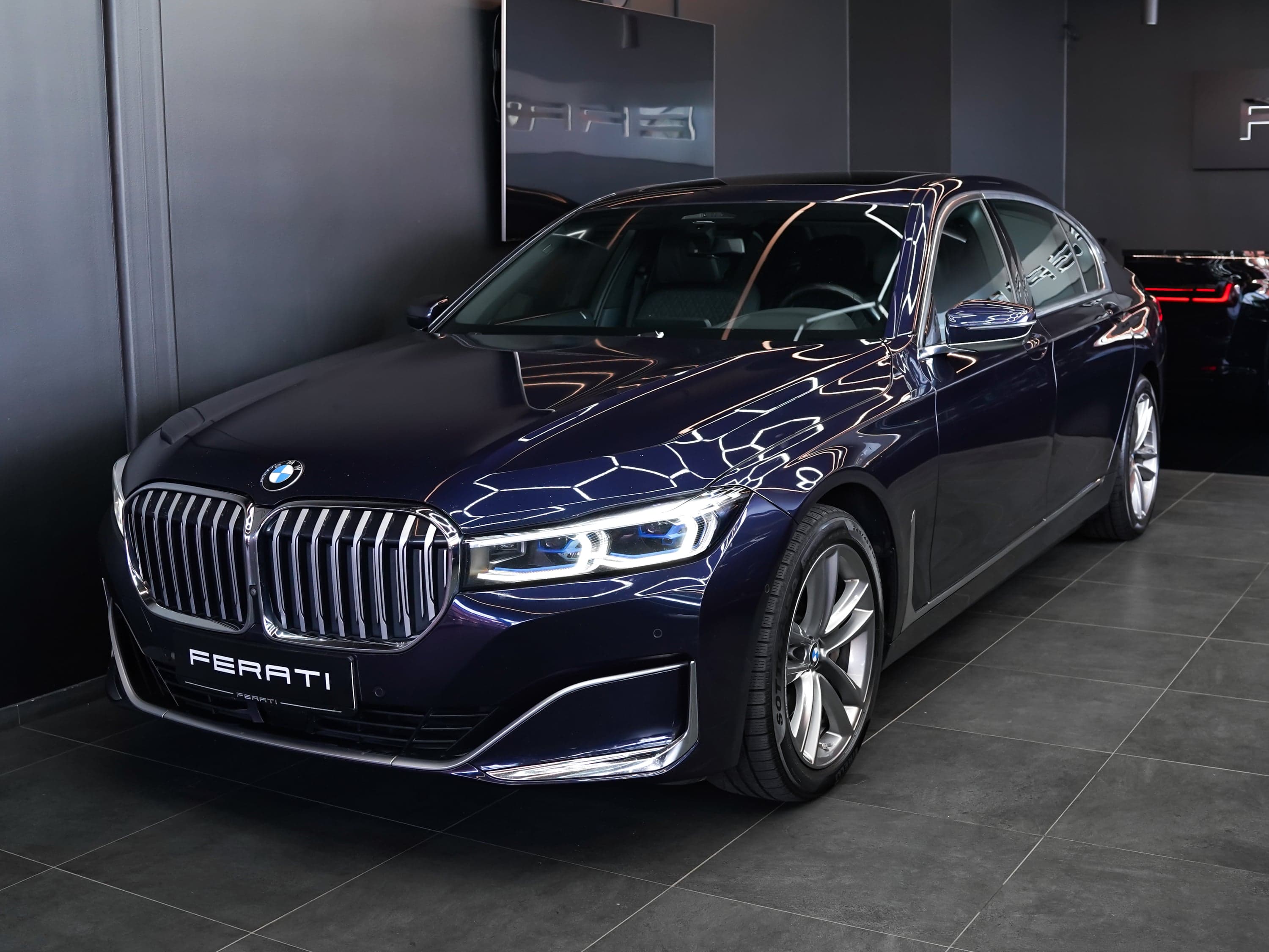 BMW 7 seeria: 740