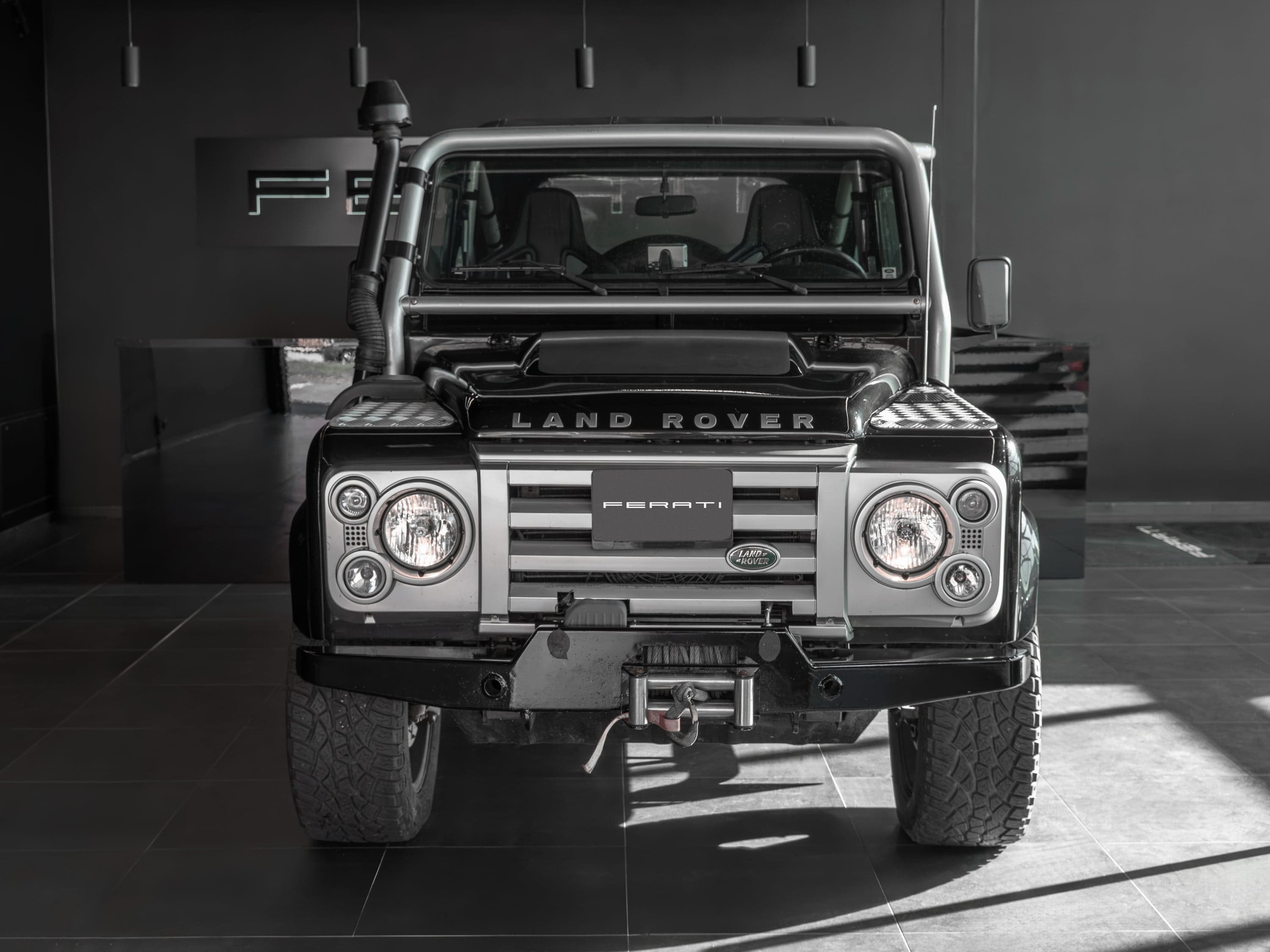 Land Rover Defender