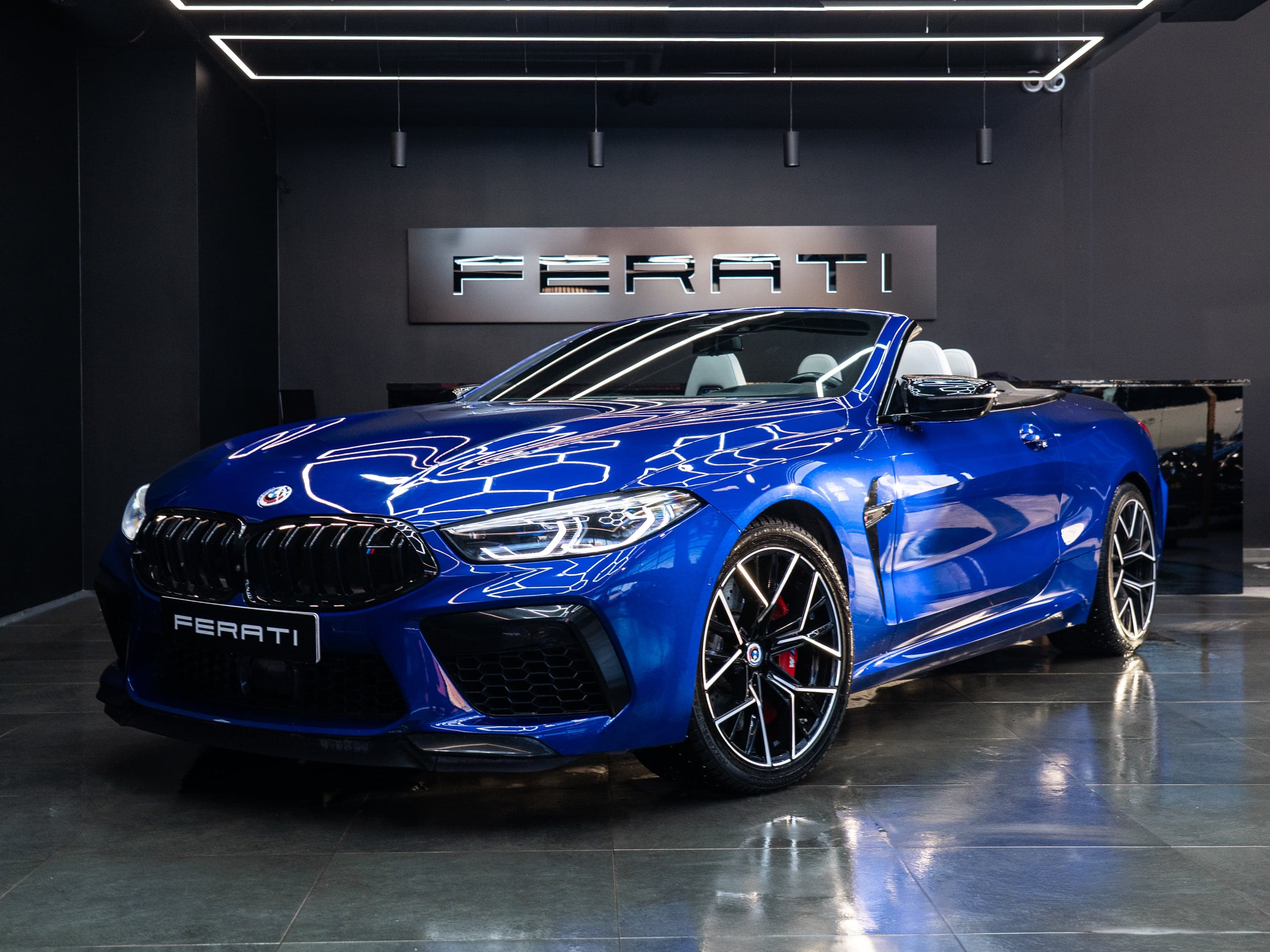 BMW M seeria: M8