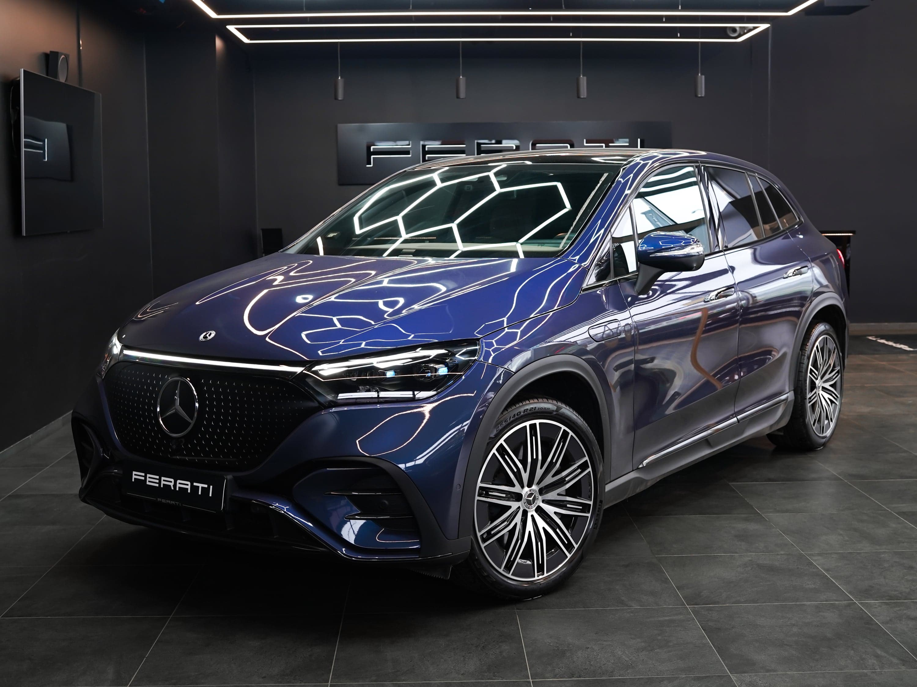 Mercedes-Benz EQE SUV: EQE SUV 350+