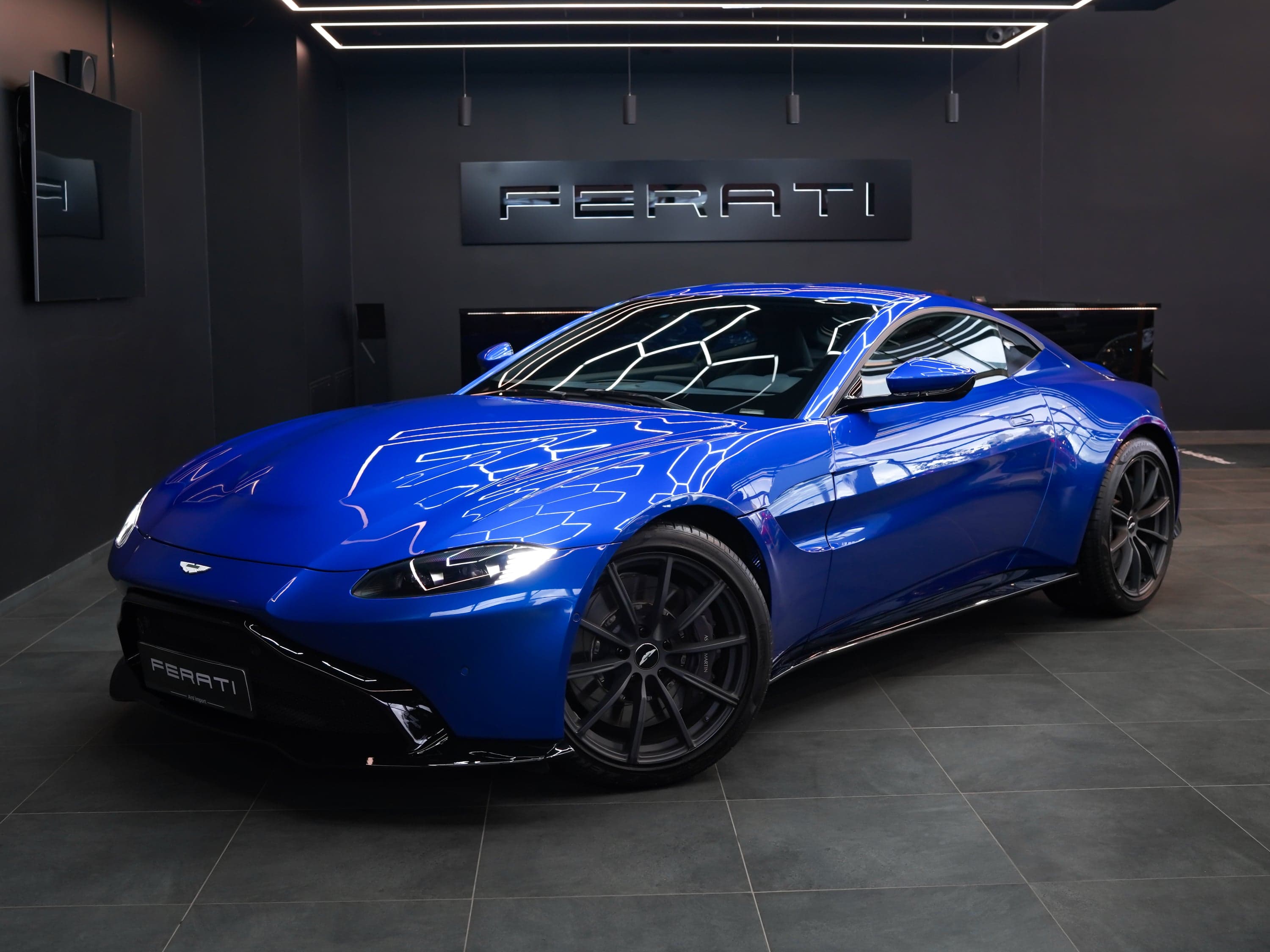 Aston Martin Vantage