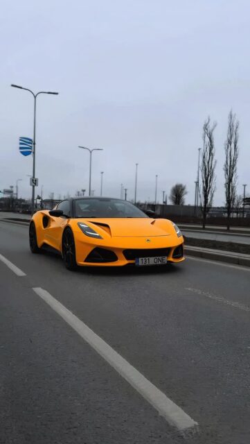 FERATI AARETEJAHT 🐣
Tallinnasse on peidetud midagi erilist - tibukollane Lotus Emira 🐥
Leia see üles perioodil 1-5.04 ja osale mängus:
1. Tee autost pilt.
2. Jaga seda oma Instagrami storys ja märgi @Ferati.ee konto!
3. Hakka jälgima @Ferati.ee kontot!
🏆 Võiduraha 250€ loosime ühele õnnelikule 06.04!