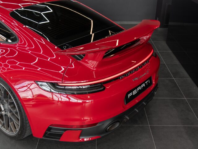 Porsche 911 ❤️ 

・3.0 ⏐ 331 kW  
・2020 ⏐ 53 000 km 
・GT-sport rool Race-Tex viimistlusega 
・Sportlik väljalaskesüsteem koos häälfunktsiooniga 
・Sport Chrono: paigaltstardi kiirenduse funktsioon Launch Control 
・Aerokit disainipakett 
・Porsche Dynamic Chassis Control (PDCC) külgkalde kontrollsüsteem 

Võta ühendust ja broneeri proovisõit:  
+372 5323 0044 / info@ferati.ee  
______ 

Porsche 911 ❤️ 

・3.0 ⏐ 331 kW  
・2020 ⏐ 53 000 km 
・GT-sport steering wheel with Race-Tex finish 
・Sport exhaust system with voice function 
・Sport Chrono: Launch Control acceleration function from a standing start  
・Aerokit design package  
・Porsche Dynamic Chassis Control (PDCC) lateral tilt control system 

Get in touch and book your test drive: 
+372 5323 0044 / info@ferati.ee