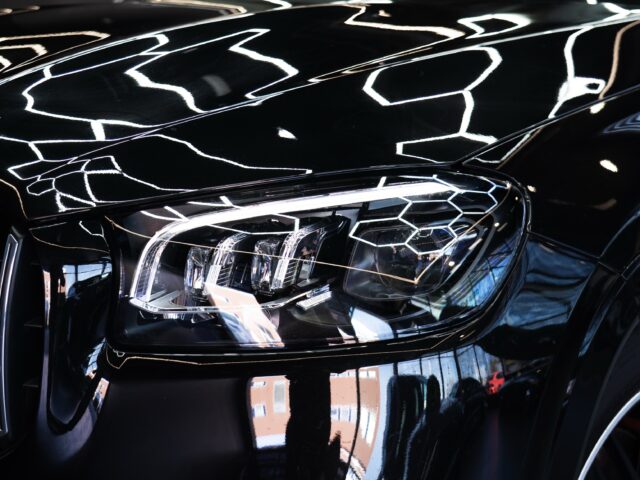 Mercedes-Benz GLS 63 AMG 🖤 

・4.0 ⏐ 450 kW  
・2022 ⏐ 23 000 km 
・Burmester helisüsteem 
・Magic Vision Control 
・Keyless-GO 
・Panoraamkatus koos elektrilise katuseluugiga 
・Parkimispakett koos 360° kaameraga 

Võta ühendust ja broneeri proovisõit: 
Markus Kuuskmäe / +37254500456 / markus@ferati.ee 
______ 

Mercedes-Benz GLS 63 AMG 🖤 

・4.0 ⏐ 450 kW  
・2022 ⏐ 23 000 km 
・Burmester sound system 
・Magic Vision Control 
・Keyless-GO 
・Panoramic roof with electric sunroof 
・Parking package with 360° camera 

Get in touch and book your test drive:  
Markus Kuuskmäe / +37254500456 / markus@ferati.ee